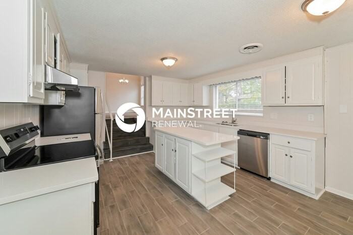 944 Kevin Rd - Photo 6 of 16