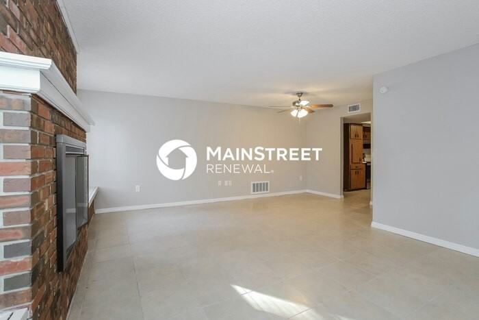 916 Lexington Rd - Photo 3 of 16