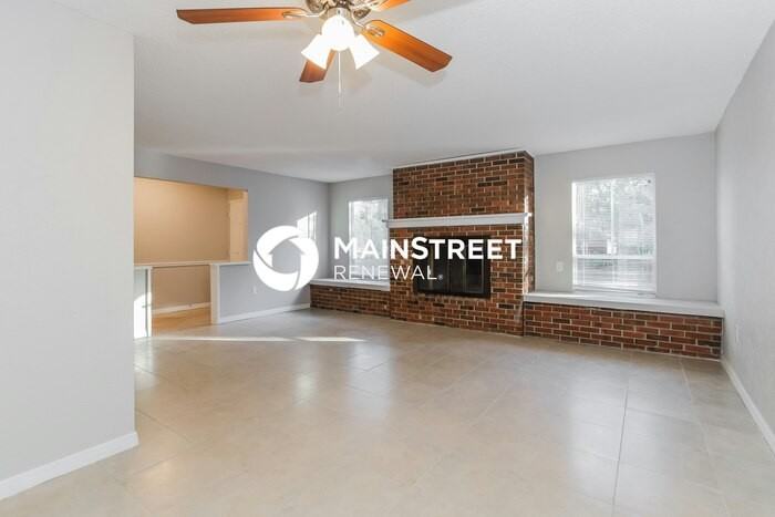 916 Lexington Rd - Photo 4 of 16