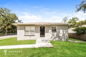 featured image of 8415 N 10th St