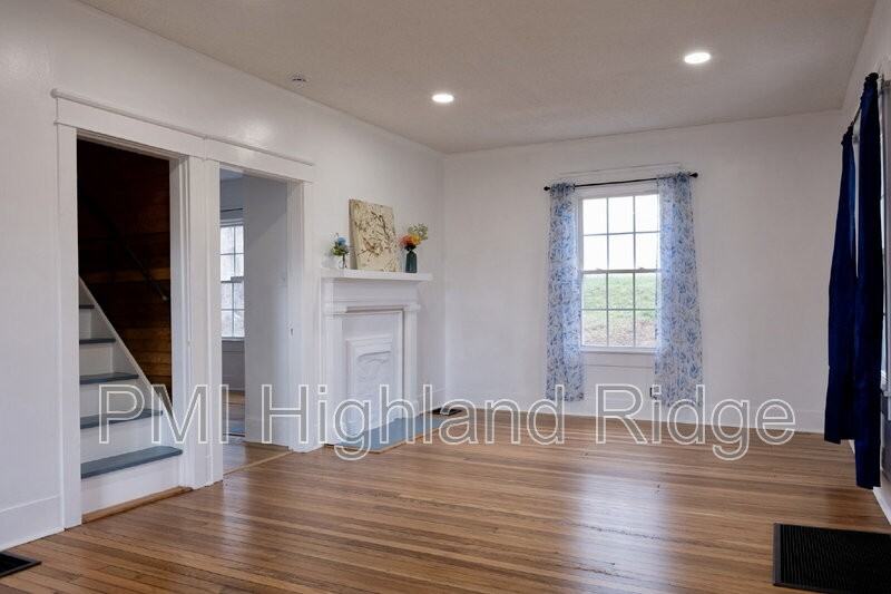 217 Fite Ave E - Photo 5 of 26