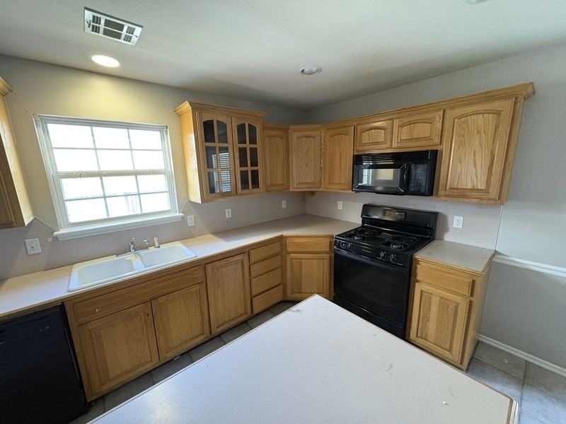 7519 N 133rd East Ave - Photo 3 of 9