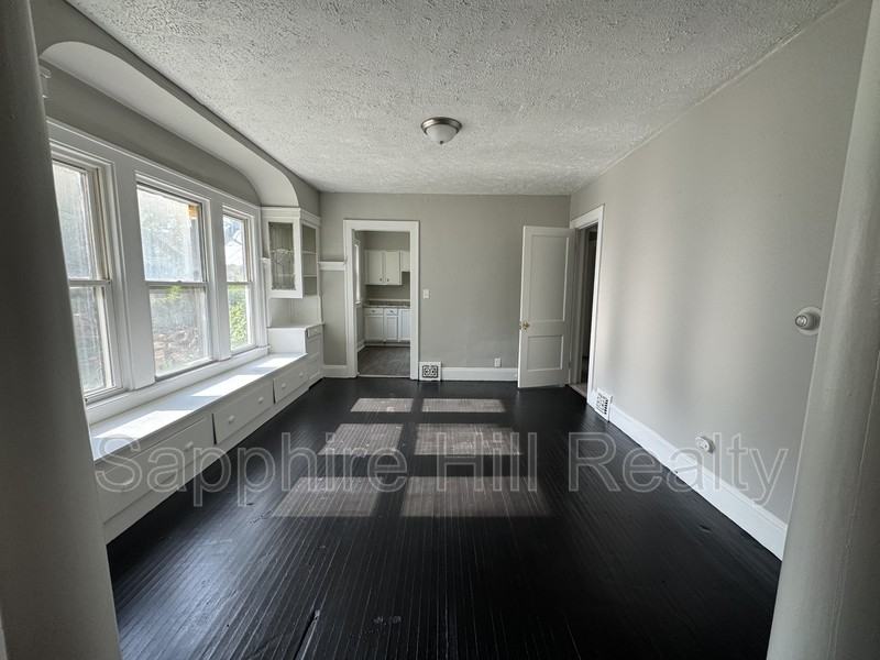 1 Yale Ave - Photo 3 of 7