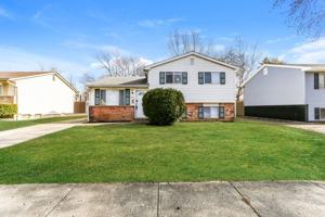 featured image of 2710 Moundcrest St