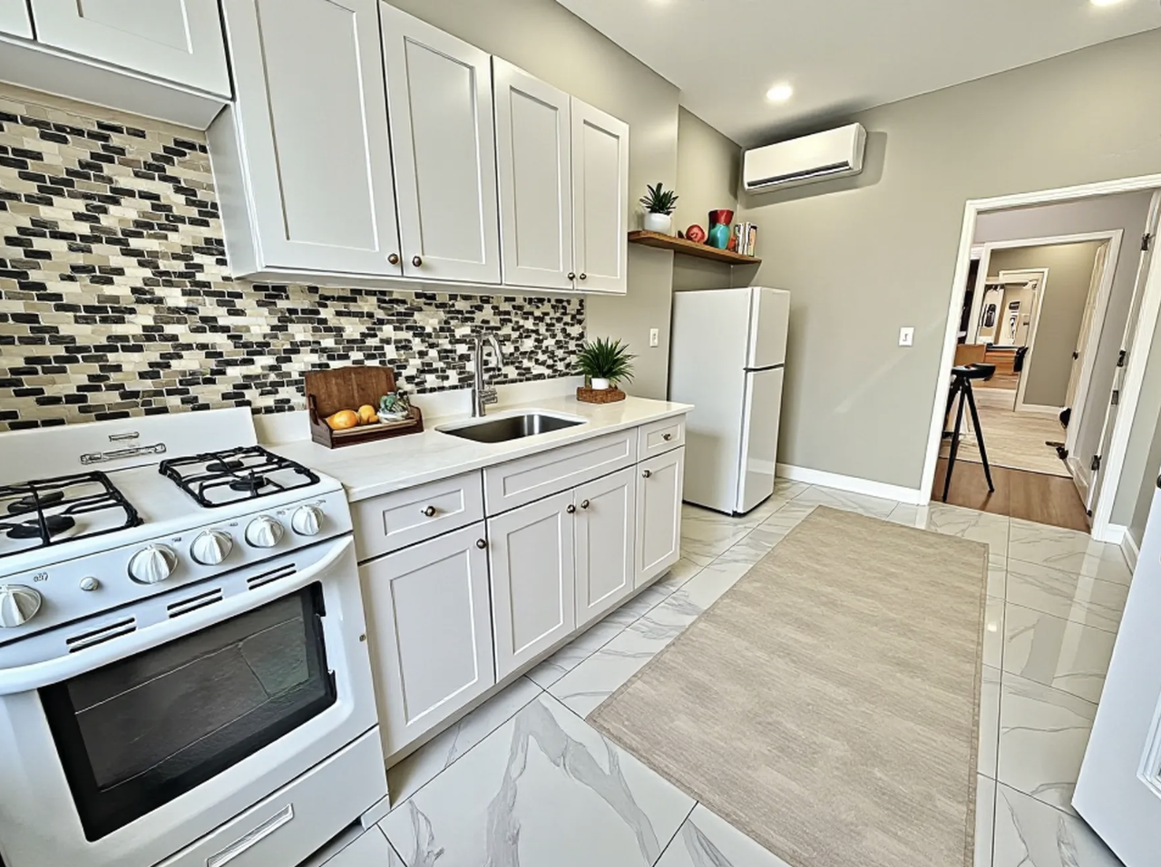 168 21st Street #4D - Photo 5 of 8