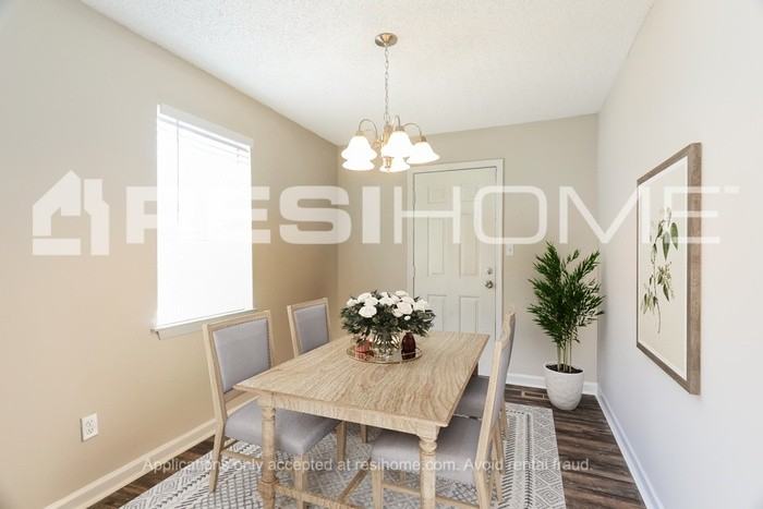 7112 Naples Ave - Photo 4 of 18