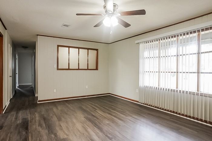 3704 Rio Ridge Dr - Photo 3 of 10