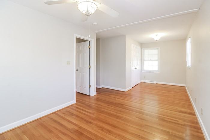 310 Anchor Dr - Photo 5 of 9