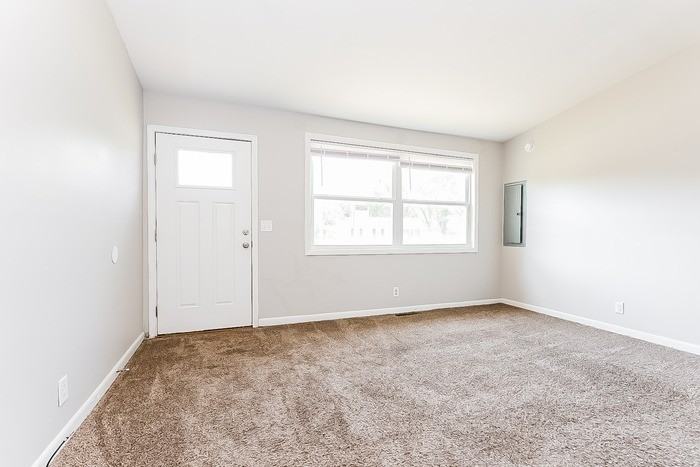 6003 Lopez Ln - Photo 5 of 13