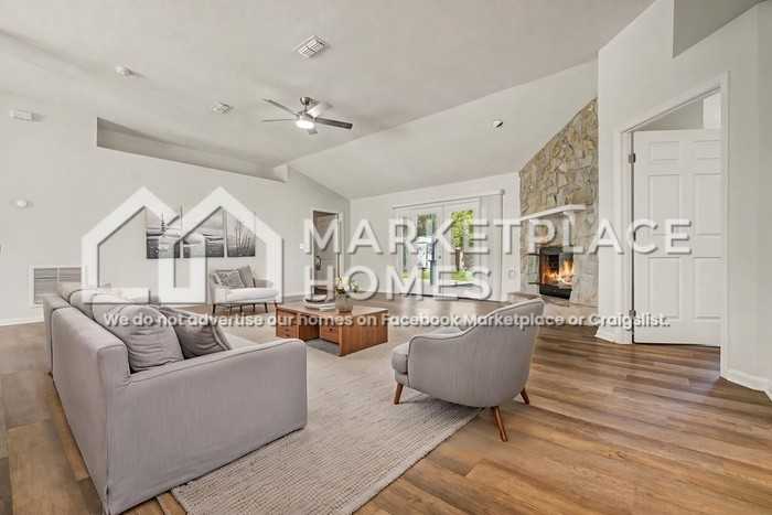 9659 Stanford Bridge Dr - Photo 2 of 20