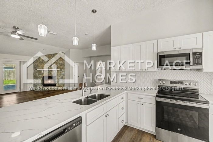 9659 Stanford Bridge Dr - Photo 5 of 20