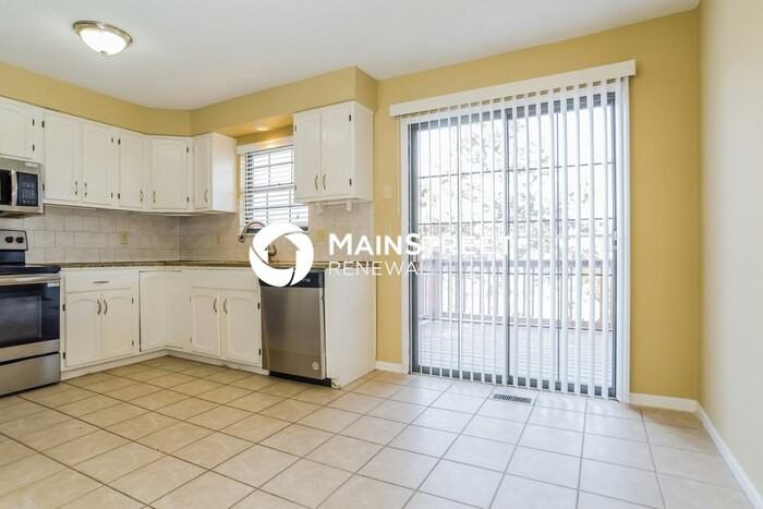 1126 E Elizabeth St - Photo 5 of 16