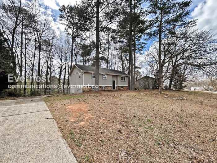 4126 Macduff Dr - Photo 2 of 36