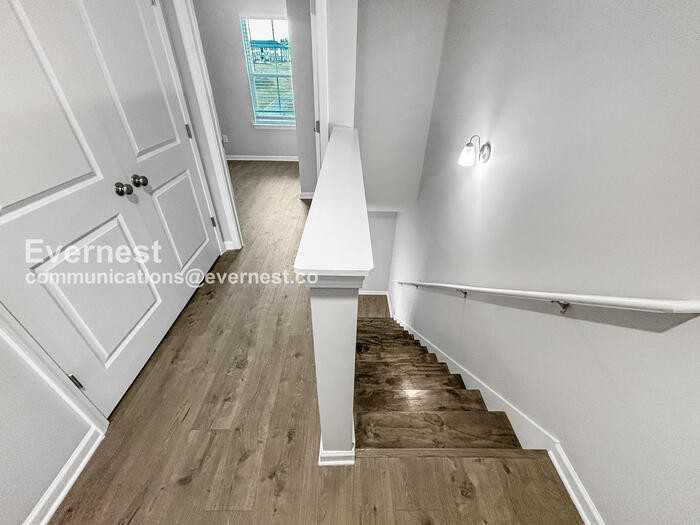 235 Tara Ct - Photo 4 of 18