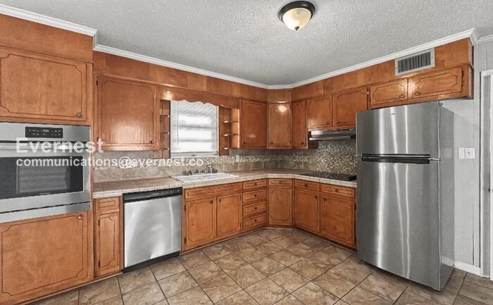 400 Glen Crest Dr - Photo 2 of 31