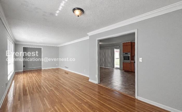 400 Glen Crest Dr - Photo 7 of 31