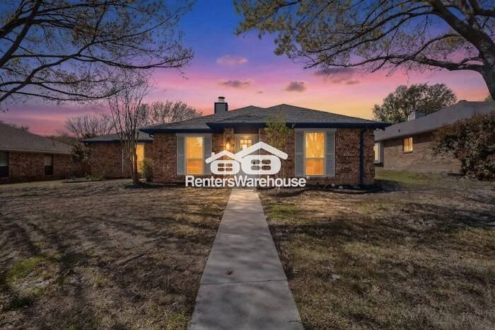 3905 Furneaux Ln - Photo 2 of 43