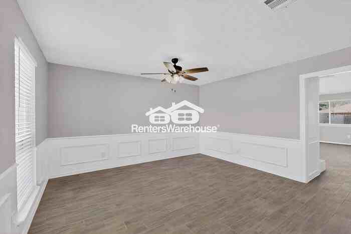 3905 Furneaux Ln - Photo 6 of 43