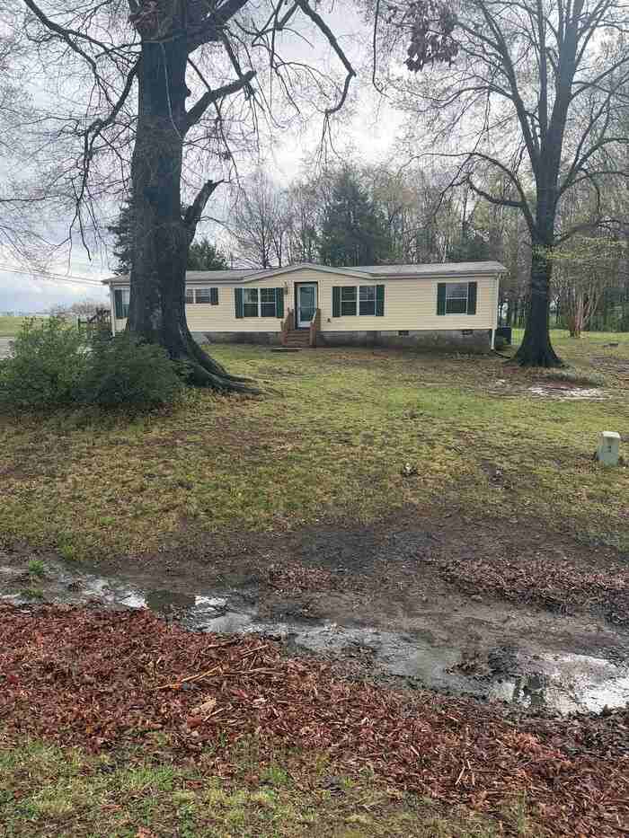 107 Shiloh Rd - Photo 2 of 14