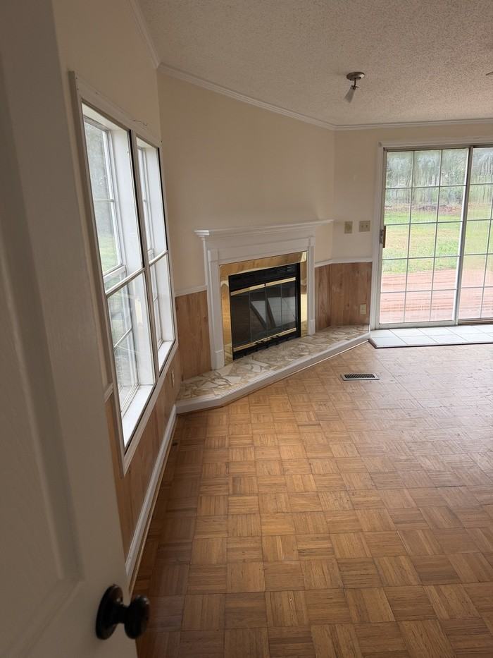 107 Shiloh Rd - Photo 4 of 14