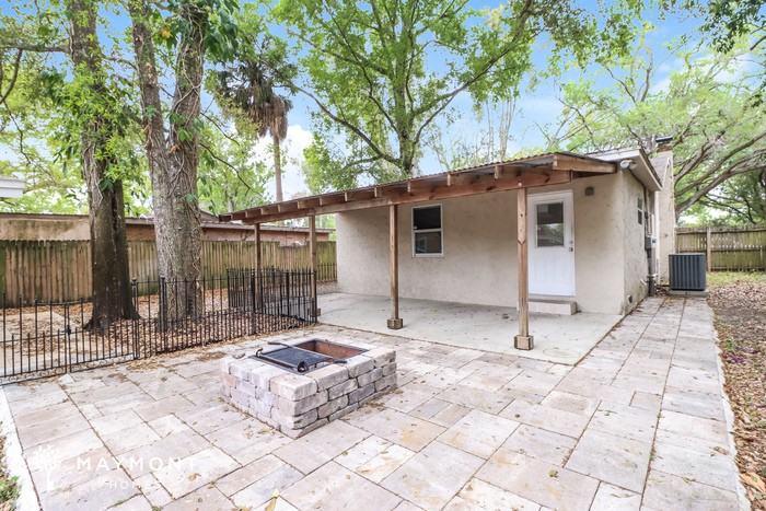 1705 East Lambright Street North - Photo 3 of 3