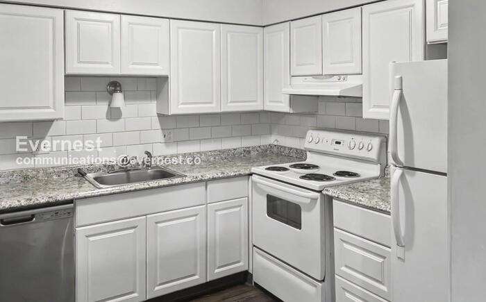 1450 Slade Ave #103 - Photo 2 of 21