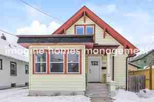 featured image of 3944 Van Nest Ave