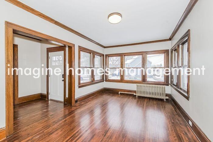 3944 Van Nest Ave - Photo 3 of 18