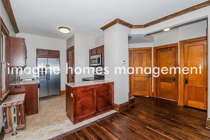 3944 Van Nest Ave - Photo 6 of 18