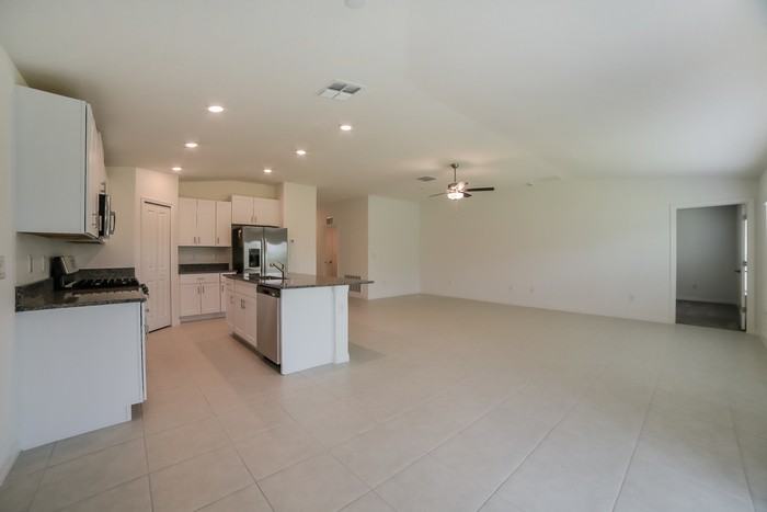 4206 84th Ct E - Photo 7 of 16