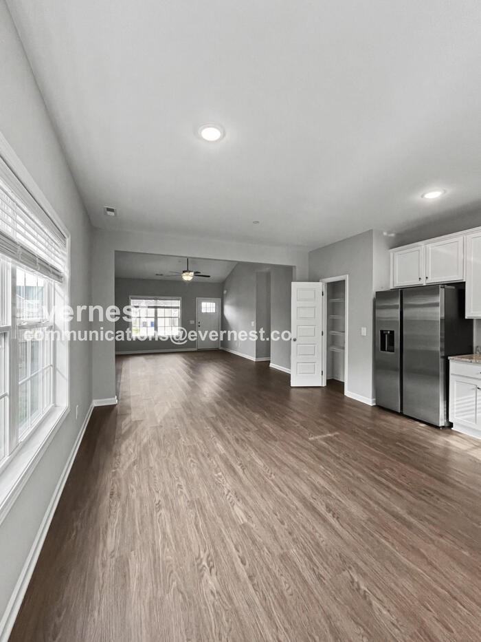 1203 Trestle Dr - Photo 5 of 34