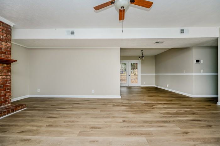 951 Woodbridge Dr Ne - Photo 2 of 15