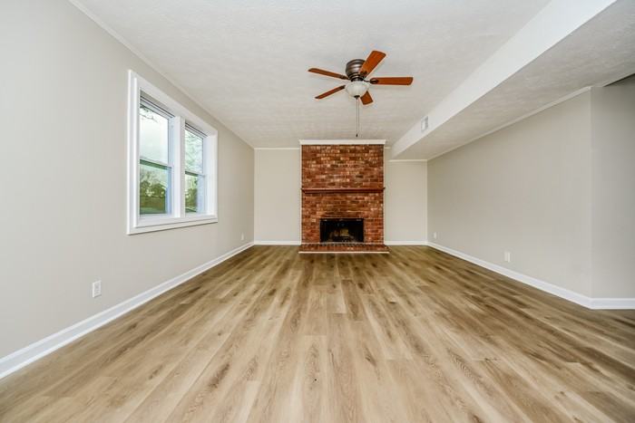 951 Woodbridge Dr Ne - Photo 3 of 15