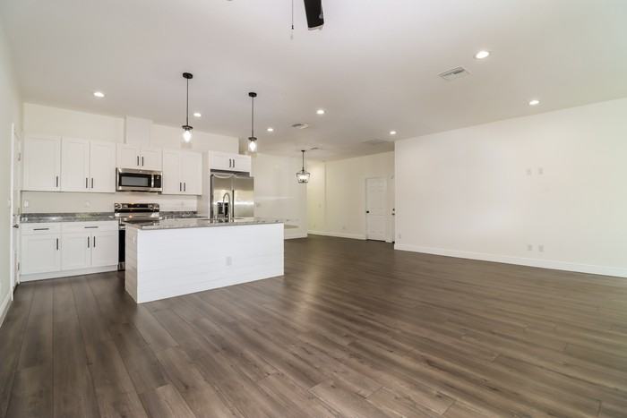 2001 E Wood St - Photo 5 of 18