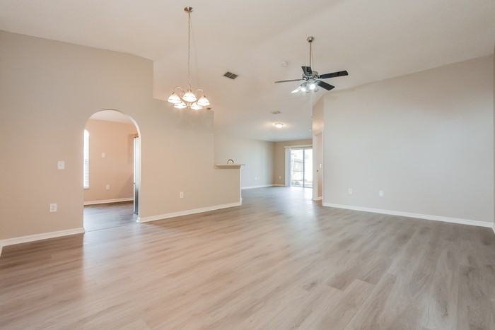 1169 Amanda Kay Cir - Photo 5 of 16