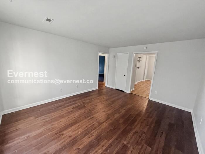 248 Fox Glen Rd Nw #B - Photo 6 of 19