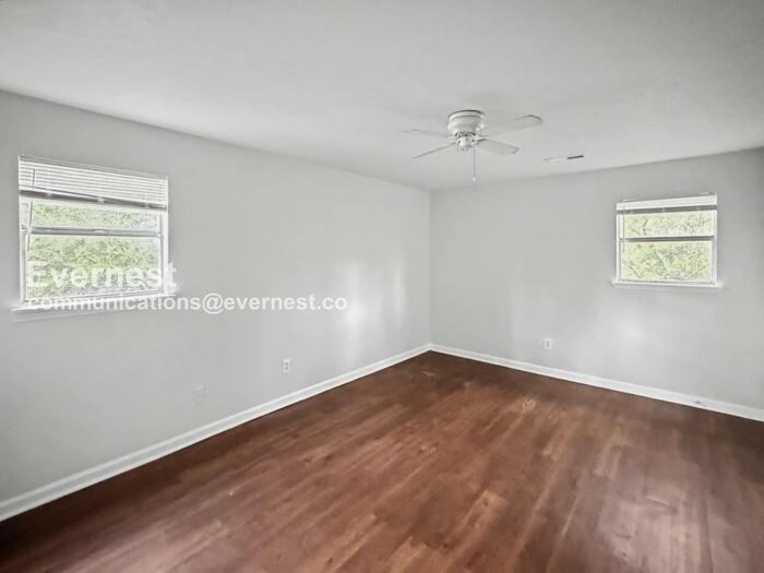 248 Fox Glen Rd Nw #B - Photo 7 of 19