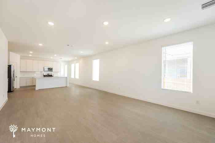 407 Kayden Ct - Photo 6 of 18