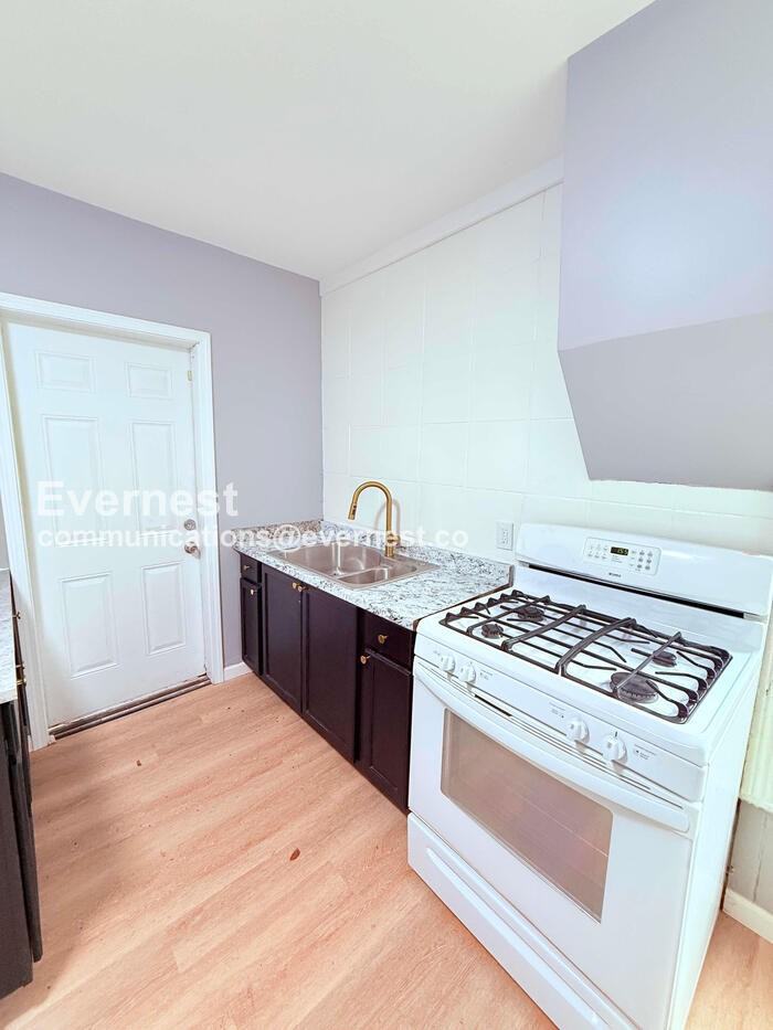 4619 16th St - Photo 3 of 37