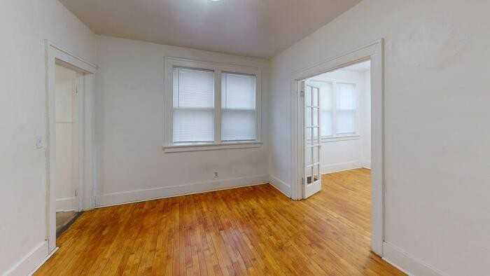 413 W Thayer Ave #2 - Photo 3 of 6