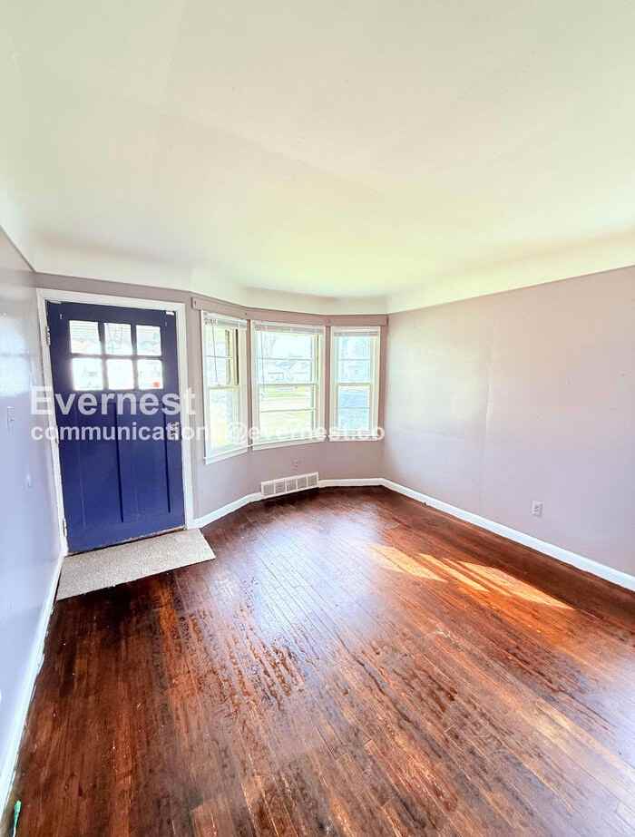 17504 Toepfer Dr - Photo 5 of 32