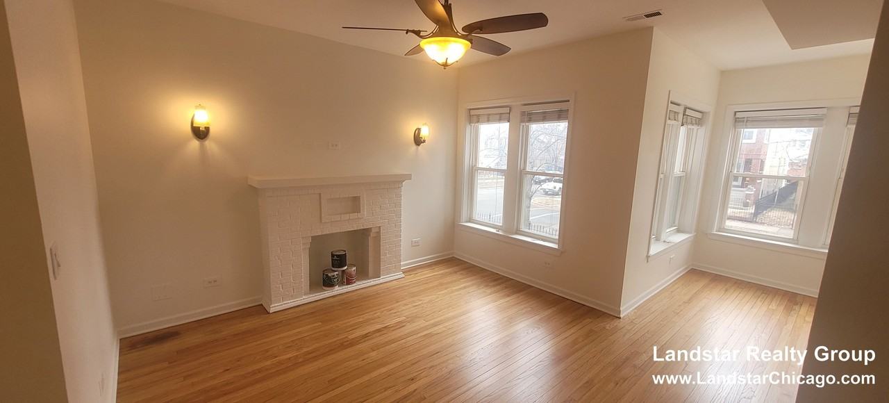 4954 N Ridgeway Ave #1 - Photo 7 of 20