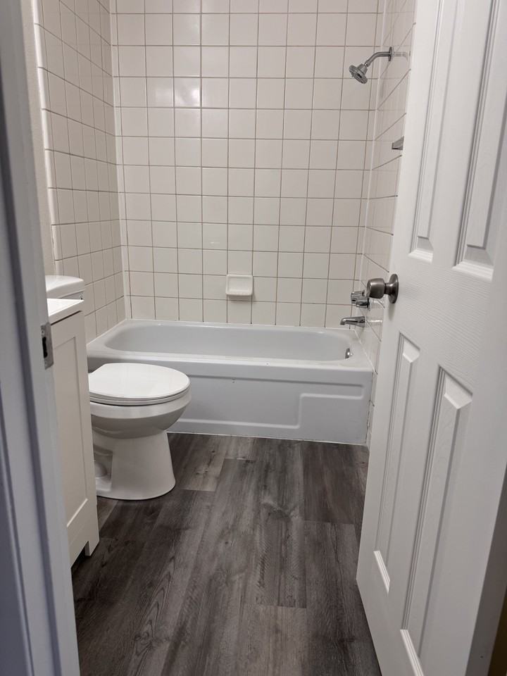 2912 N Tracy Blvd #28 - Photo 6 of 9