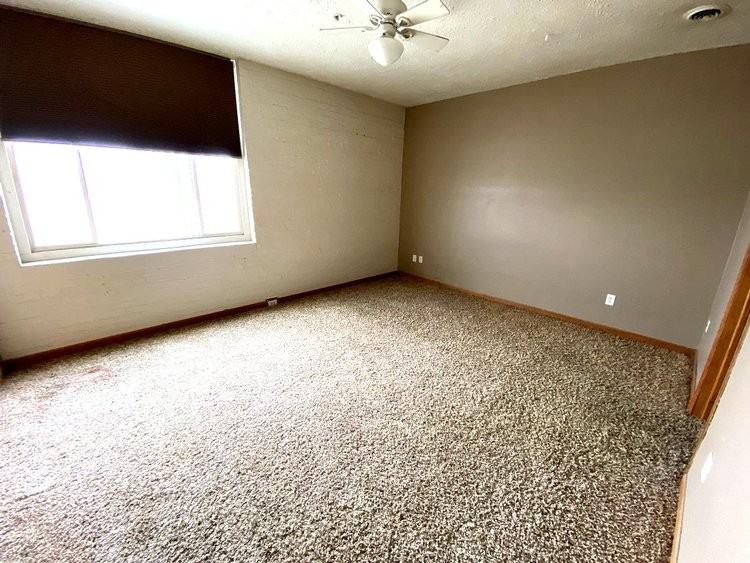 159 W Pearl St #401 - Photo 4 of 10