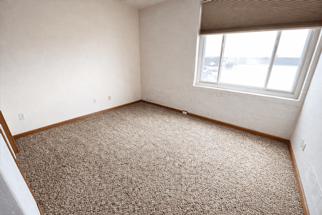 159 W Pearl St #401 - Photo 6 of 10