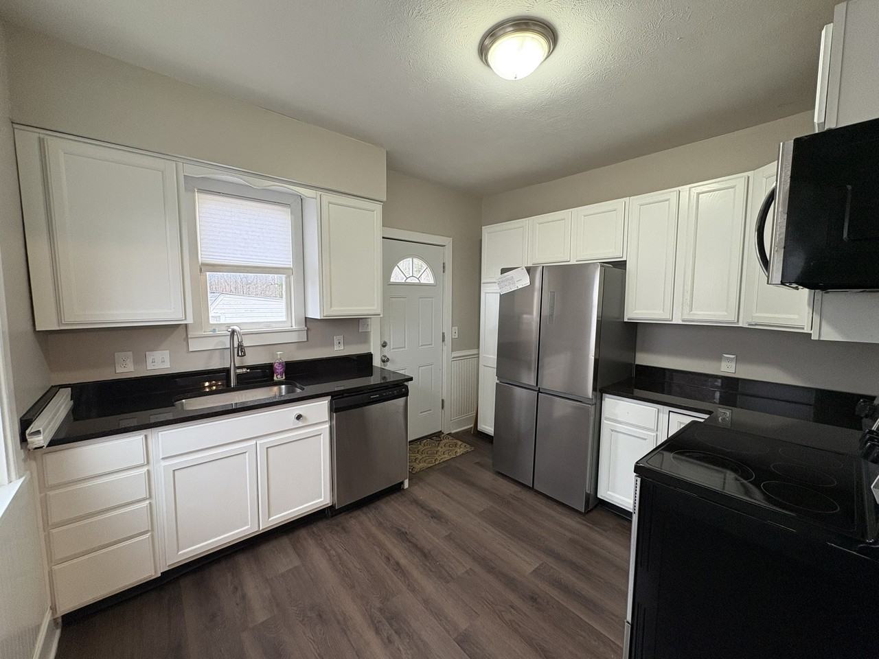 1449 Northview Rd #NA - Photo 3 of 17