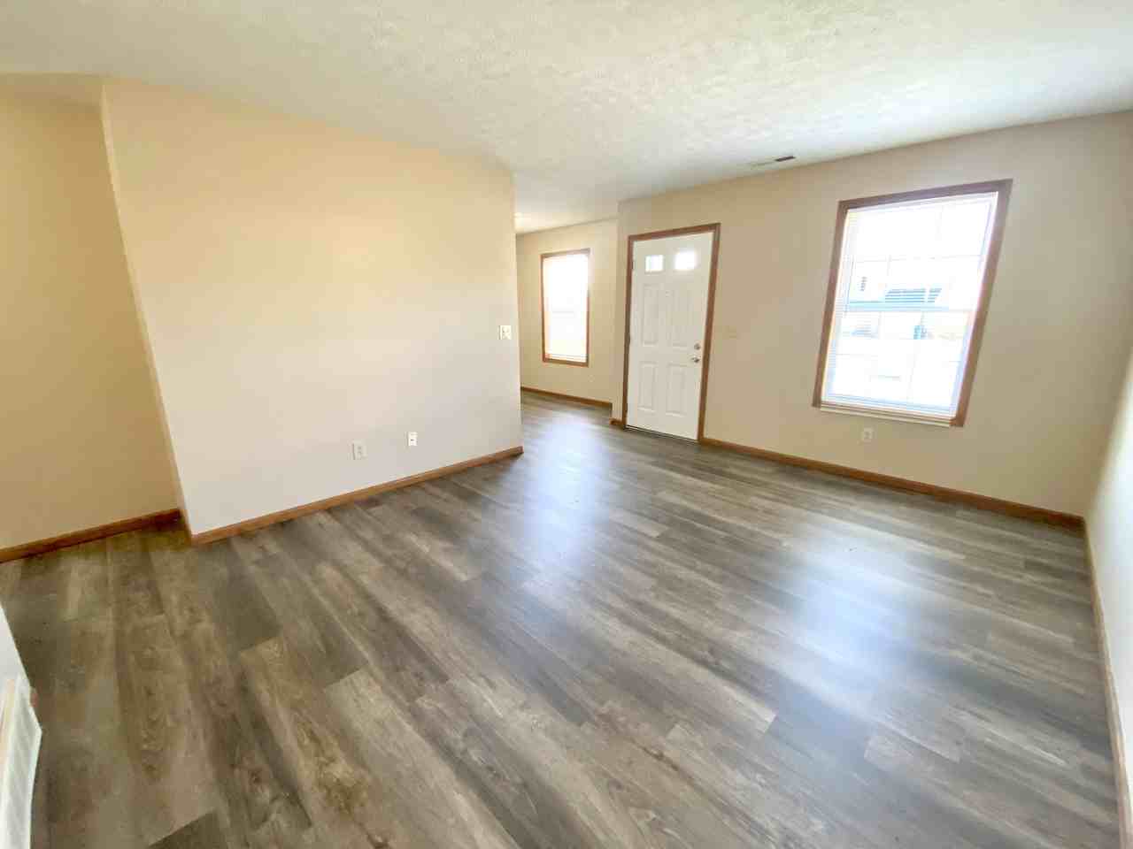 2525 Zircon St Ne #2525 - Photo 2 of 16