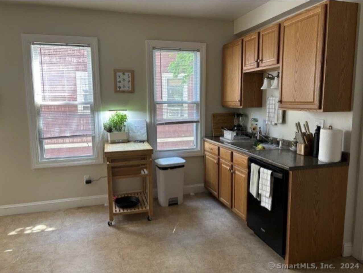 25 Fairview St #2 - Photo 4 of 7