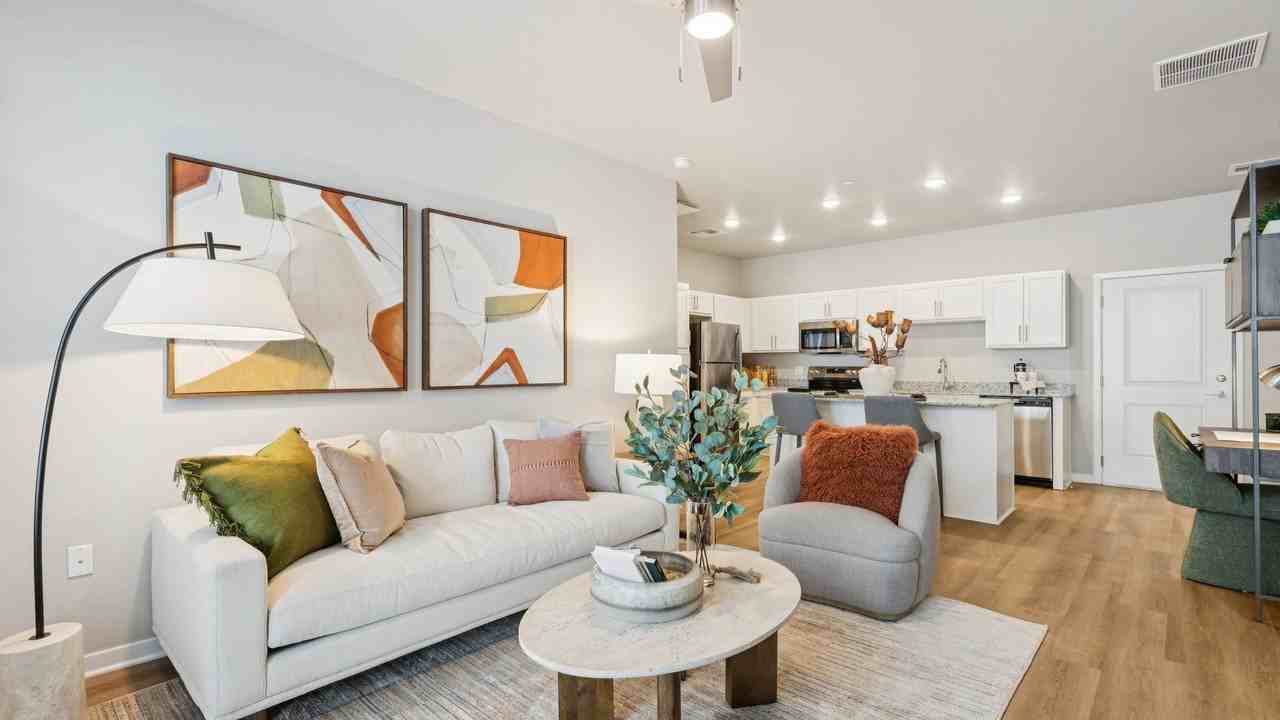 400 Spring Cress Rd - Photo 2 of 3