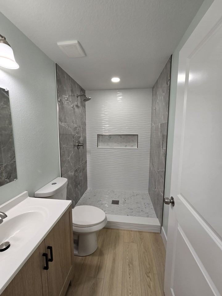 10918 Keys Gate Dr - Photo 7 of 20